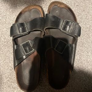 black birkenstock’s